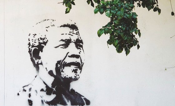 Músicos de Moçambique celebram Mandela com novas composições