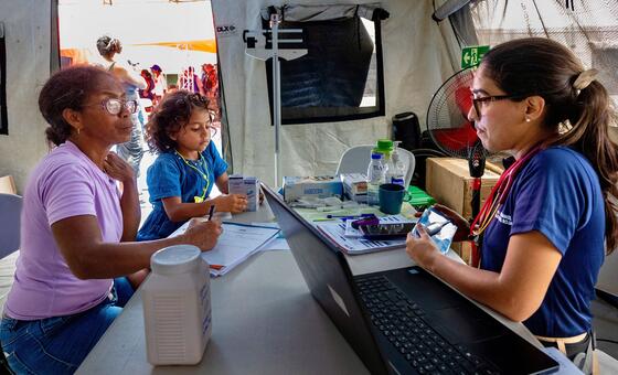 Unicef alerta para risco a crianças, um mês após terremotos na Venezuela