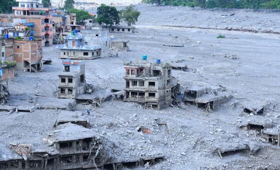 Inundações provocaram danos devastadores às áreas rurais do Nepal