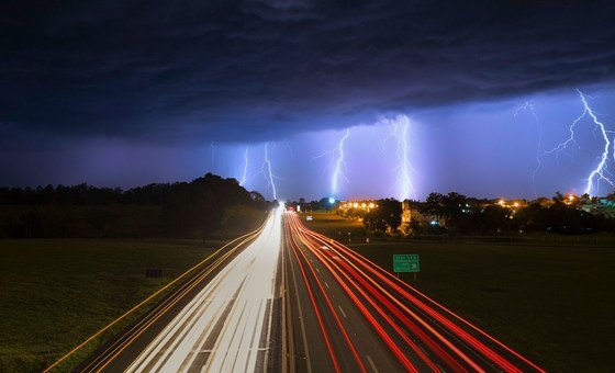 Crise climática prejudicou 1 milhão de estudantes em países lusófonos