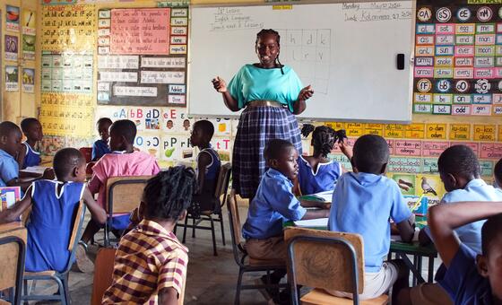 Unesco: professores ganham menos que outros profissionais em 2 de cada 5 países
